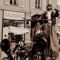 Une belle déambulation burlesque