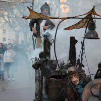 Théâtre et déambulation burlesque