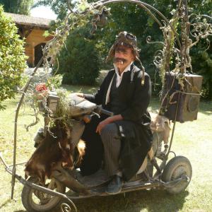 Marcel sur son scooter